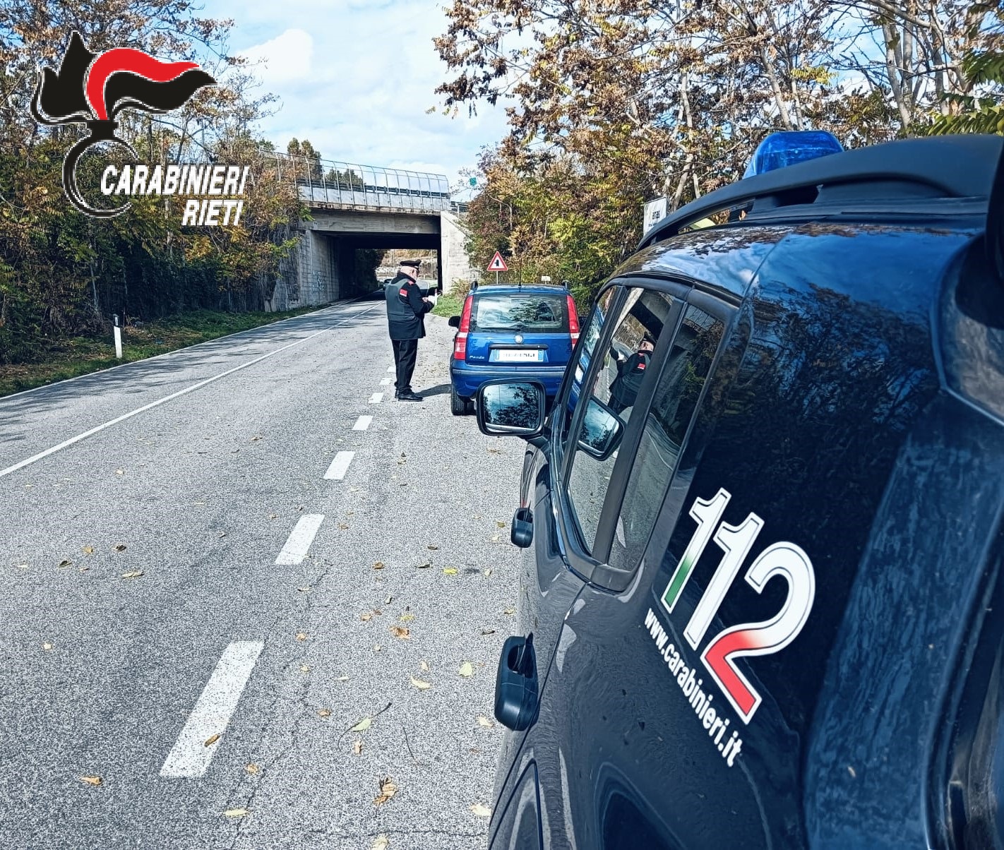 Insulti e minacce ai Carabinieri intervenuti per prestare soccorso dopo un incidente: arrestato un 30enne