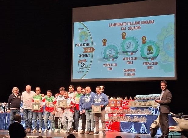 Il Vespa Club Rieti premiato a Pontedera