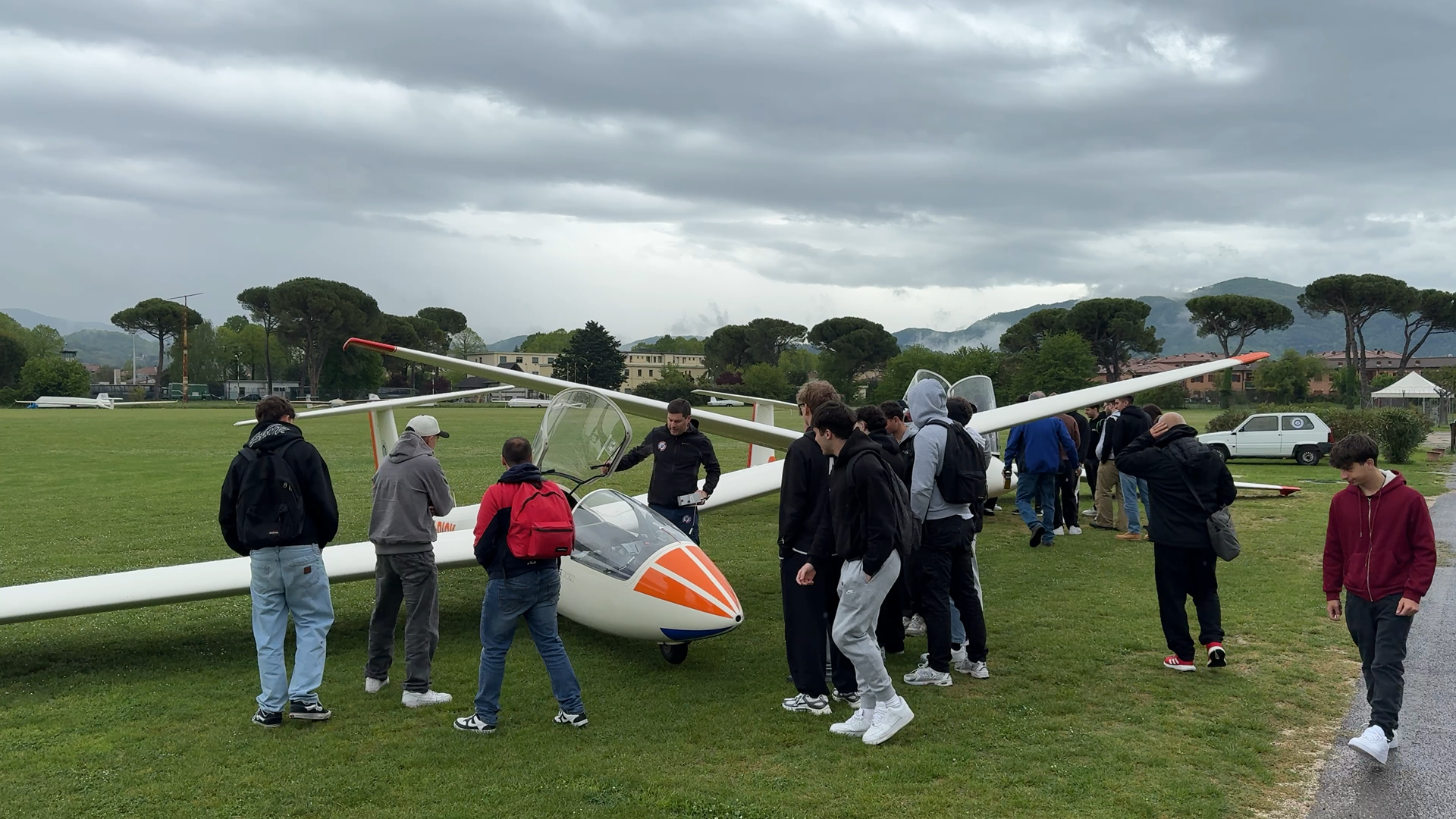 Giovani tra Cielo e Futuro: evento formativo per le classi del Rosatelli grazie al Lions Club Rieti Flavia Gens e Aero Club Bianchetti