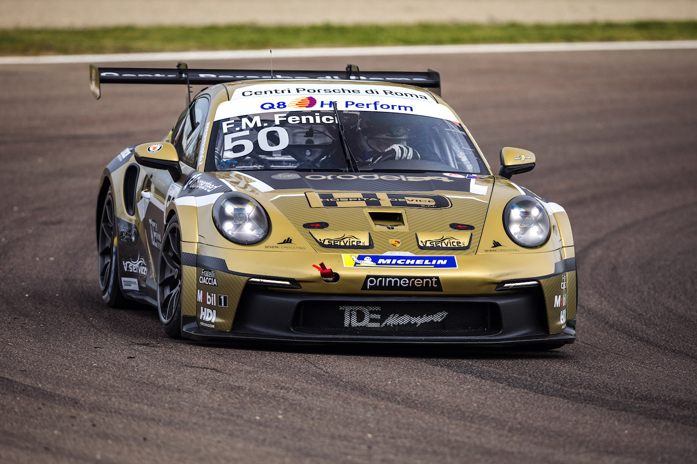 Da Spa a Imola: Fenici inaugura la Carrera Cup Italia 2026