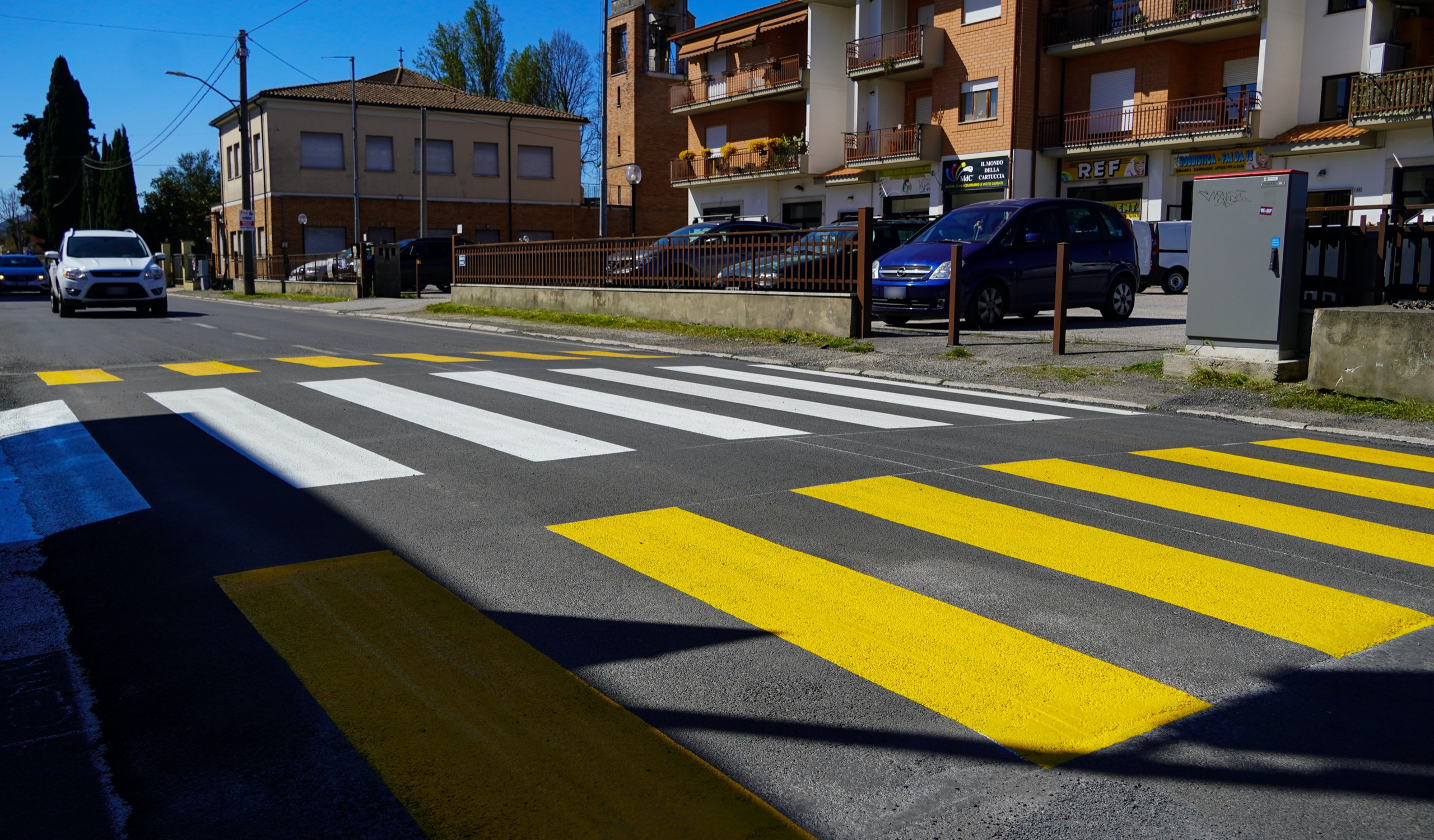 Completati i nuovi dossi pedonali a Quattro Strade e Vazia