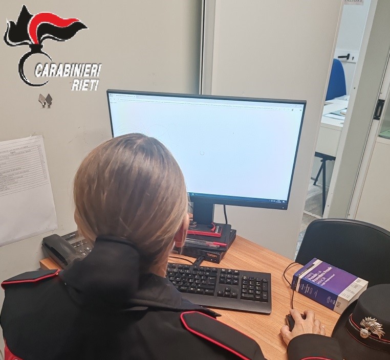 Viola il divieto di avvicinamento alla moglie. Denunciato dai Carabinieri