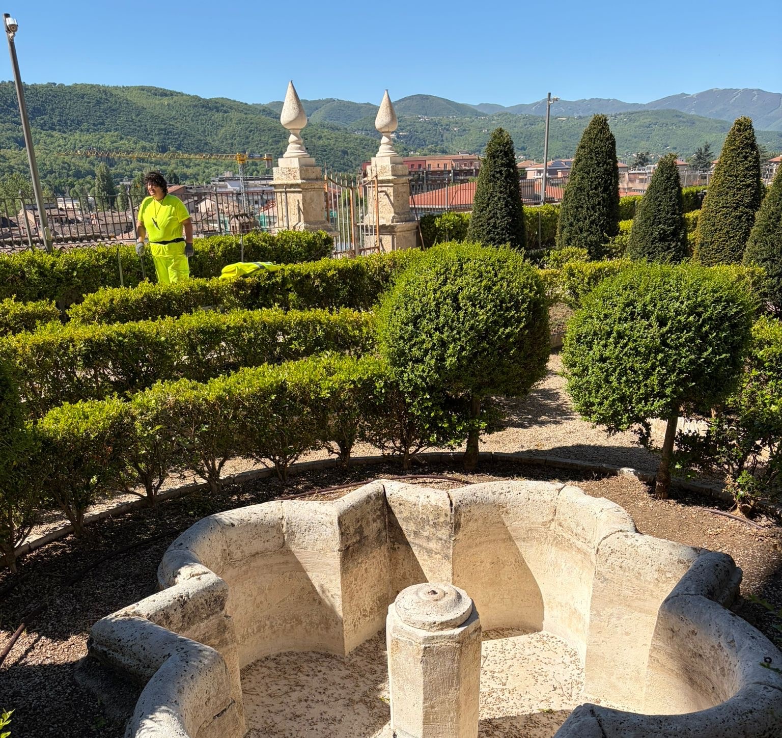 Ramacogi: al via gli interventi di riqualificazione ambientale e di decoro dei Giardini del Vignola