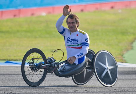 Il passo che non si ferma: l’eredità di Alex Zanardi