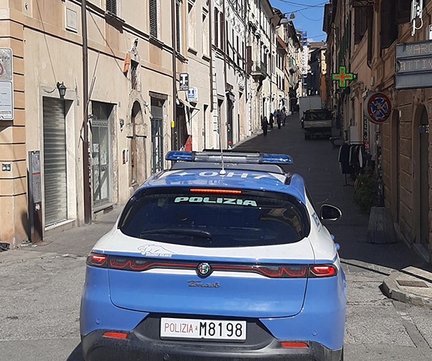 Maltratta la convivente: arrestato dalla Polizia di Stato