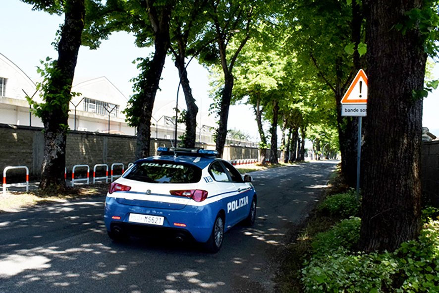Aggredisce gli Agenti durante un controllo