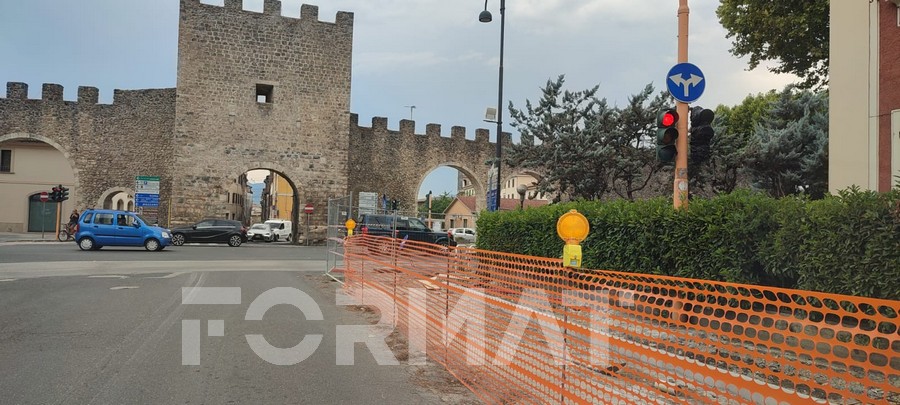 Lavori asfalto Porta d’Arce, modifiche alla viabilità in Piazza Chiesa del Suffragio