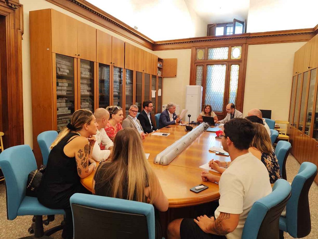Prefettura di Rieti Protocollo operativo per l’attuazione delle procedure di screening Migrazione e Asilo Prefettura di Rieti Protocollo operativo per l'attuazione delle procedure di screening Migrazione e Asilo