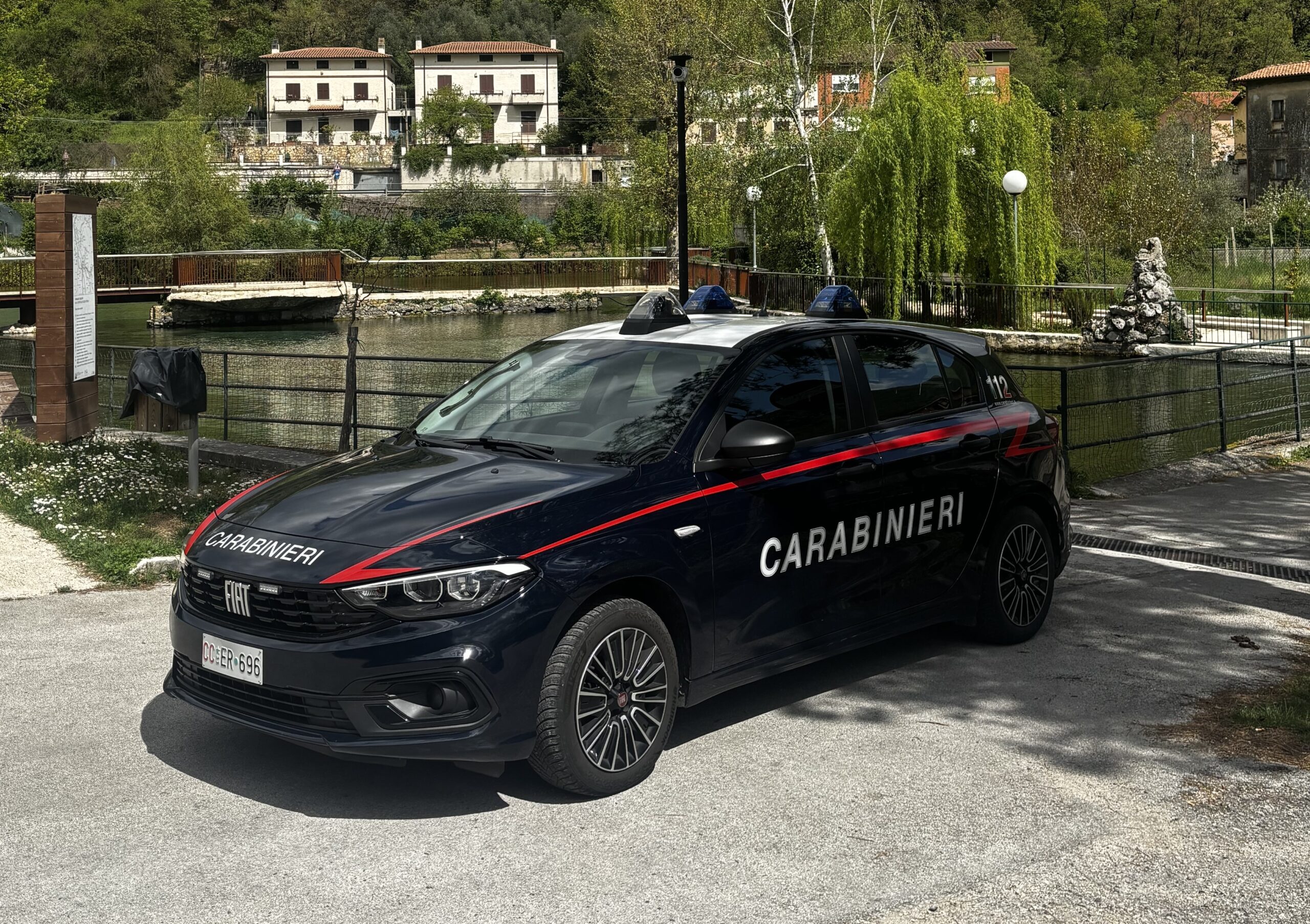 Tentati furti in attività commerciali: i Carabinieri denunciano due minori all’autorità giudiziaria