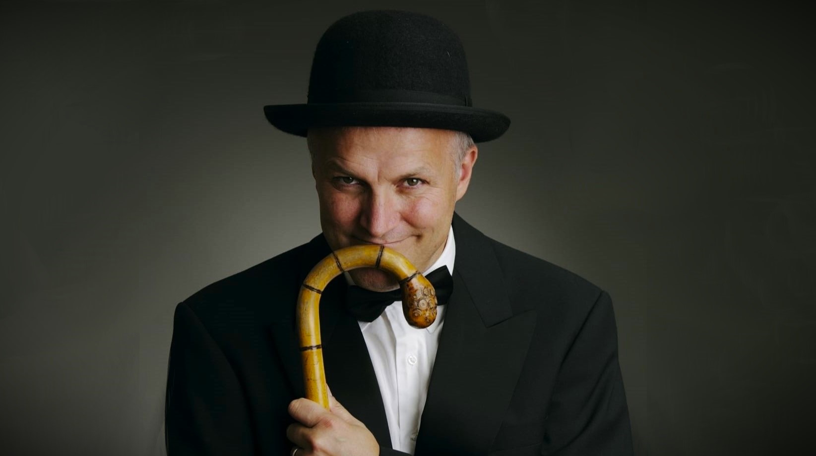 A Castelnuovo di Farfa Max Paiella domenica 20 settembre inaugura una nuova rassegna teatrale: “Un borgo a Teatro”