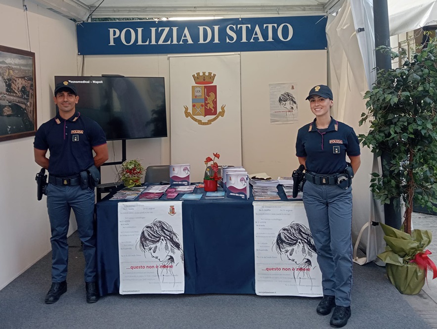 stand polizia di stato stand polizia di stato