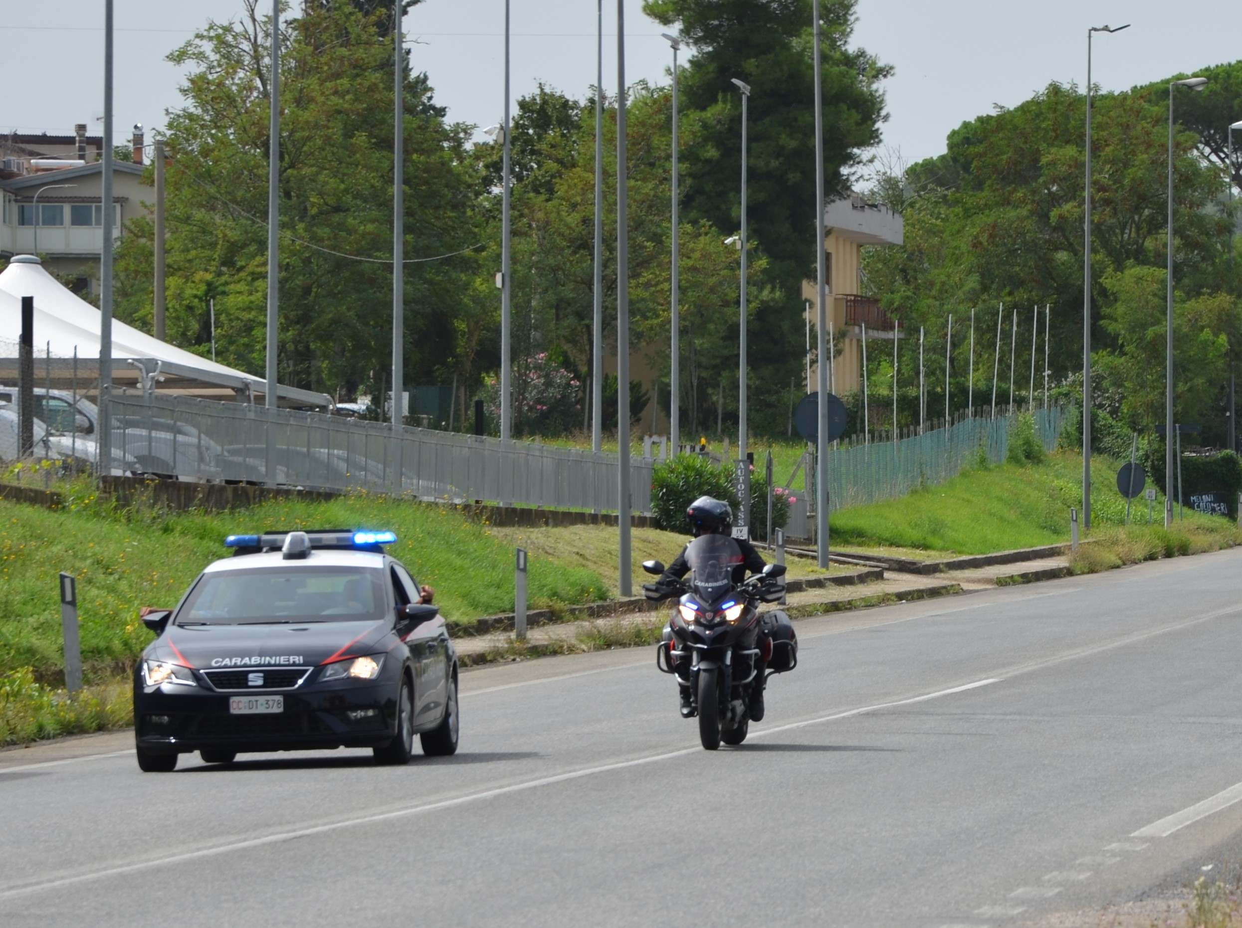 I Carabinieri effettuano servizi coordinati a “largo raggio”. Denunce per guida in stato ebbrezza e segnalazioni per assuntori di stupefacenti