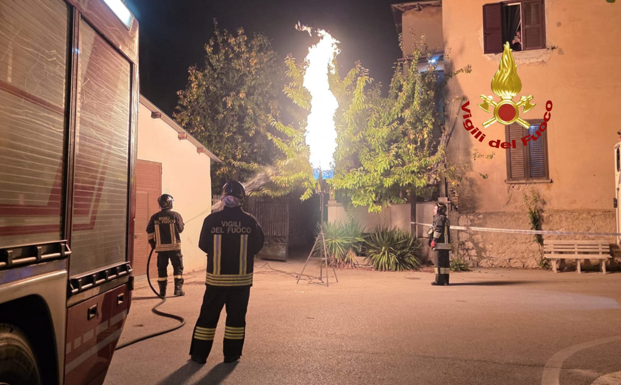 Corvaro, fuga gas da serbatoio gpl in sito abitato: Vigili del Fuoco attivano protocollo d’emergenza